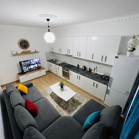 Apartment Elbasan City Center 2 Buitenkant foto