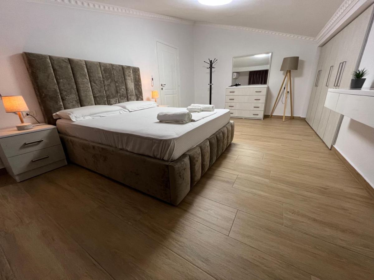 Apartment Elbasan City Center 2 Buitenkant foto