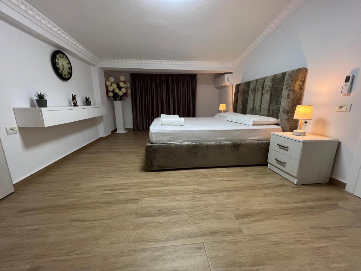 Apartment Elbasan City Center 2 Buitenkant foto