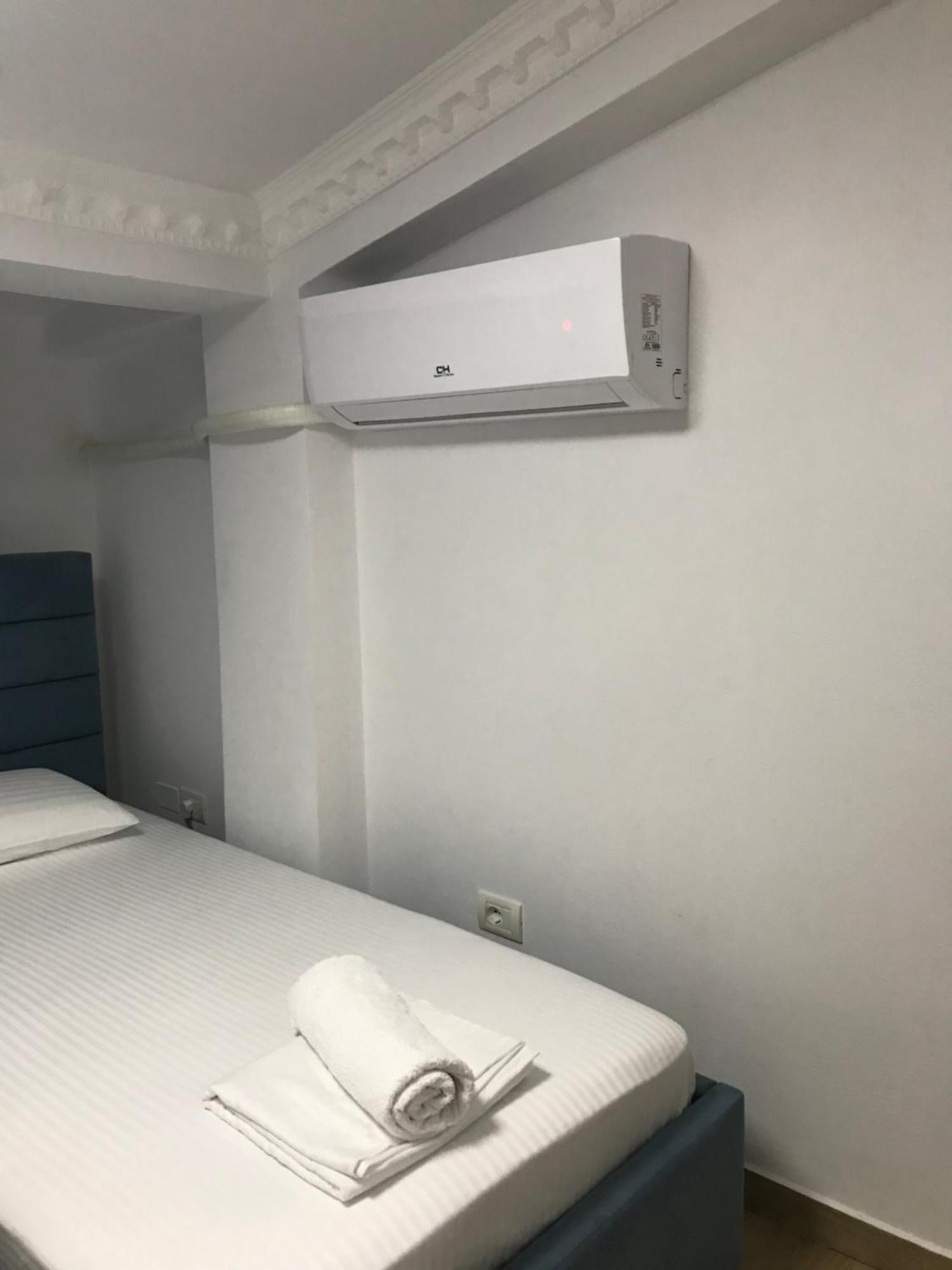 Apartment Elbasan City Center 2 Buitenkant foto